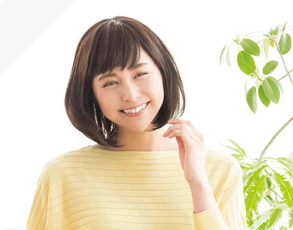 ウィッグを付けた女性の画像