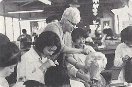 レオンカ女史の指導風景（1967年/昭和42年頃）
